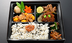 秋冬のお肉弁当